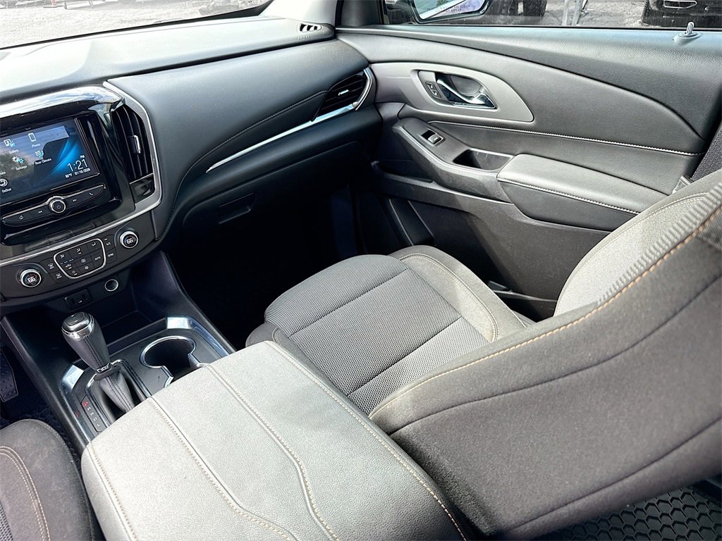 Used 2018 Chevrolet Traverse LT image 26