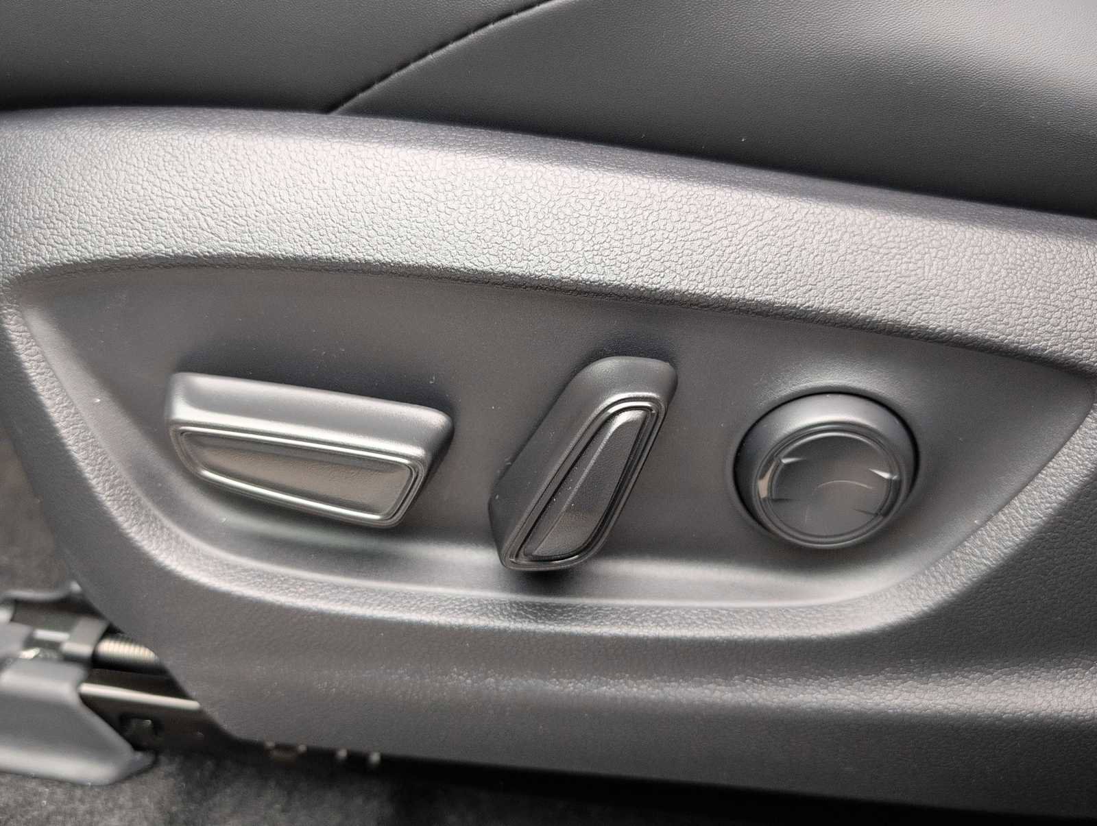 New 2026 Subaru Solterra Premium image 18