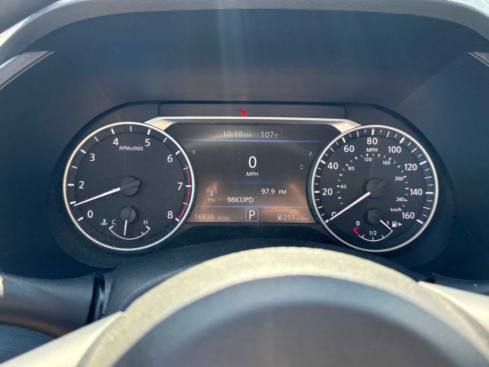 Used 2025 Nissan Sentra SV FWD image 33