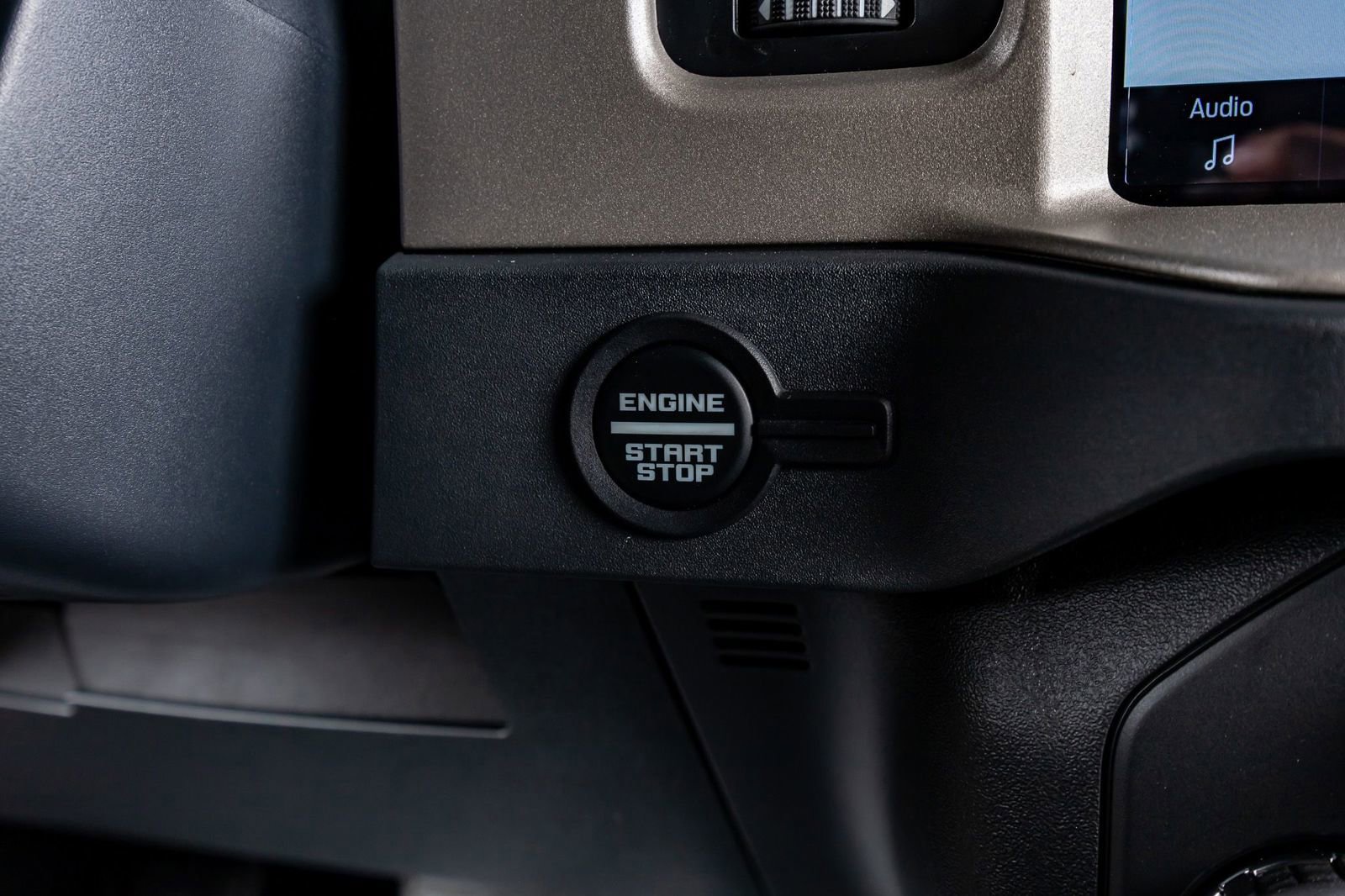 Used 2026 Ford Bronco Outer Banks image 22