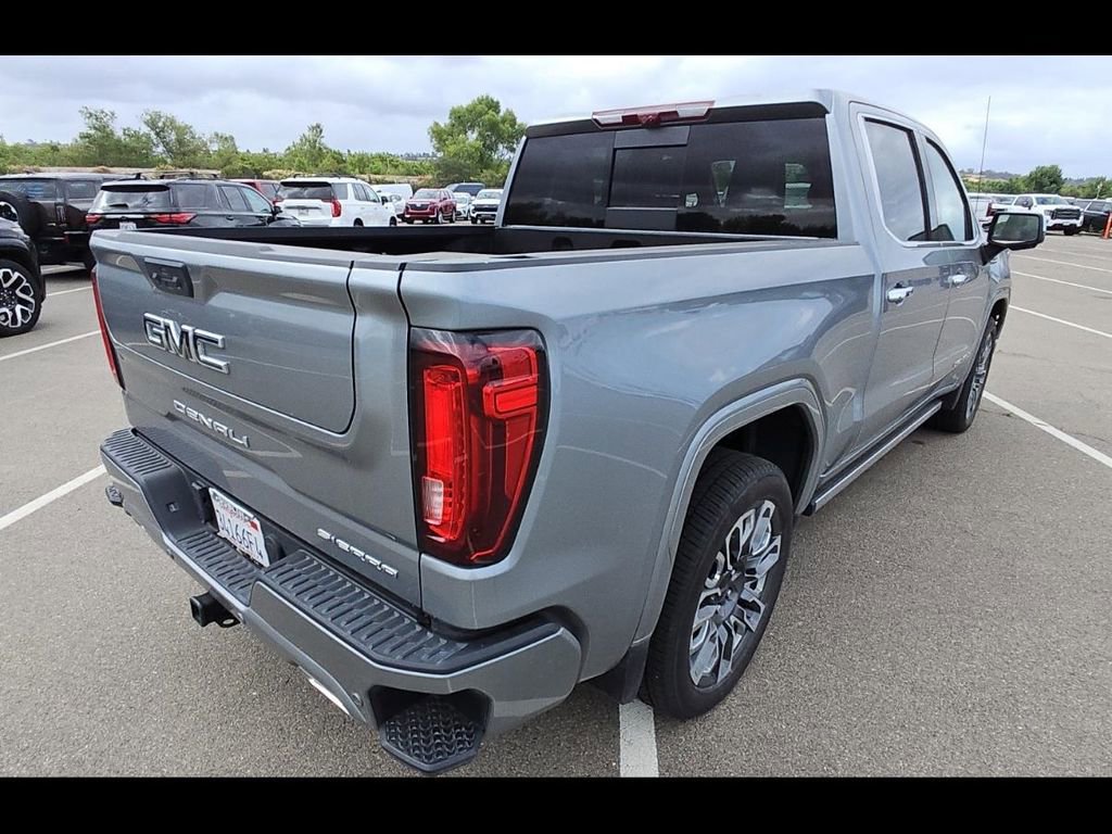 Used 2025 GMC Sierra 1500 Denali Ultimate AWD/4WD image 9