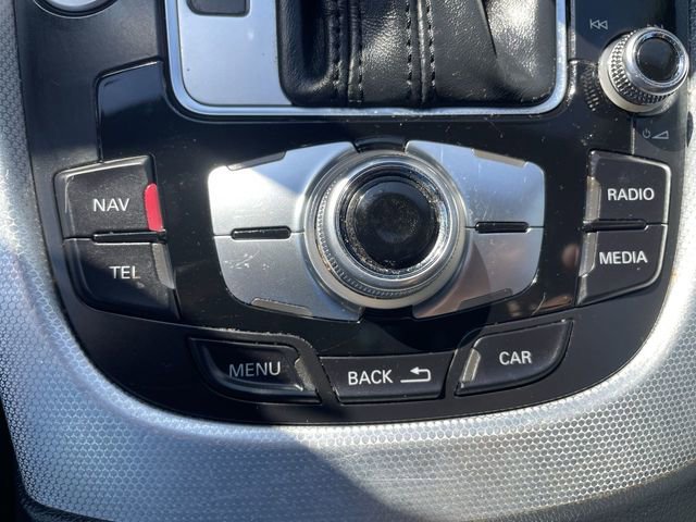 Used 2017 Audi Q5 2.0T Premium Plus w/ Technology Package image 18