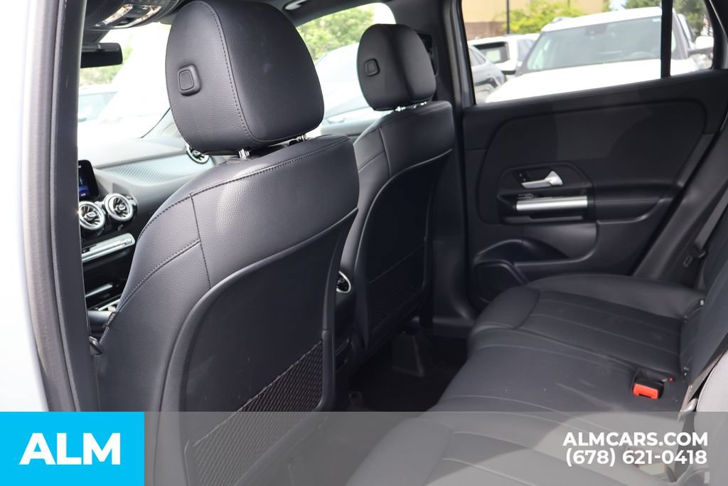 Used 2025 Mercedes-Benz GLA 250 image 17