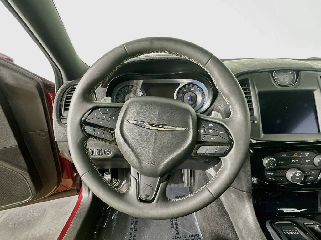 Used 2023 Chrysler 300 S RWD image 11