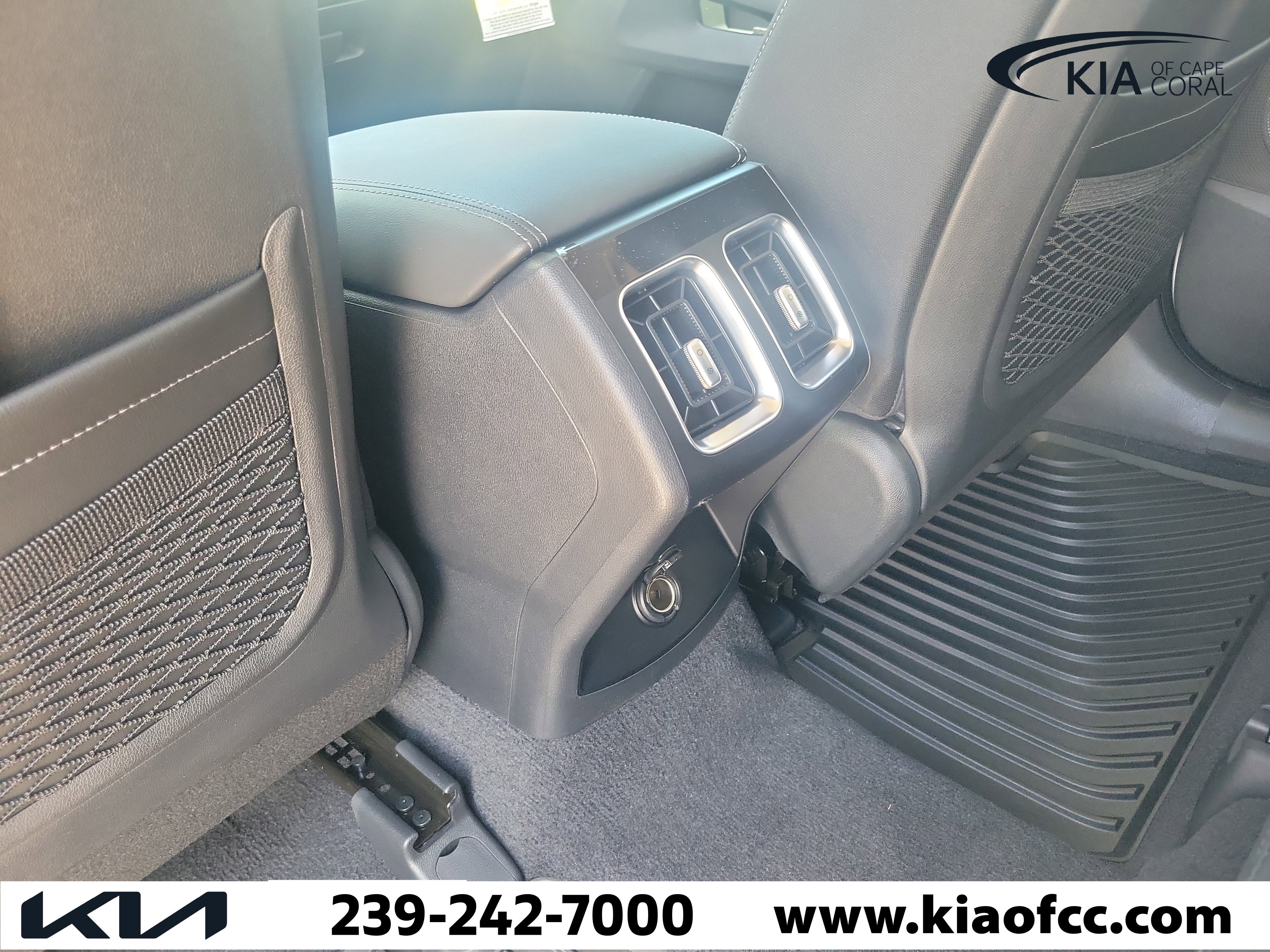 New 2026 Kia Seltos S FWD image 15