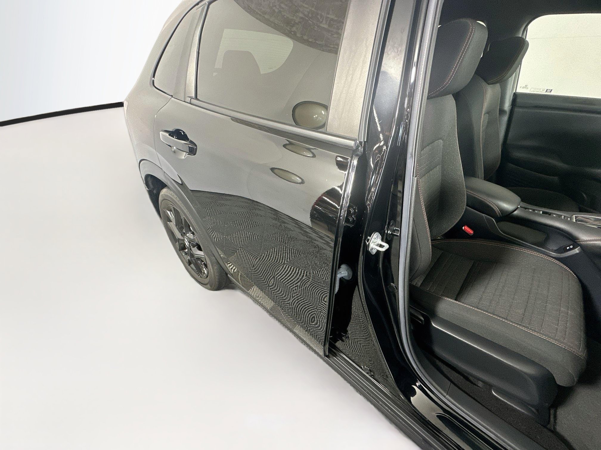 Used 2025 Honda HR-V Sport image 28