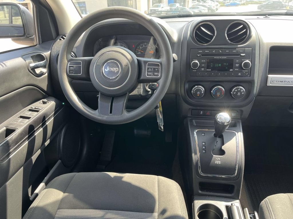 Used 2017 Jeep Compass Sport w/ Power Value Group FWD image 11
