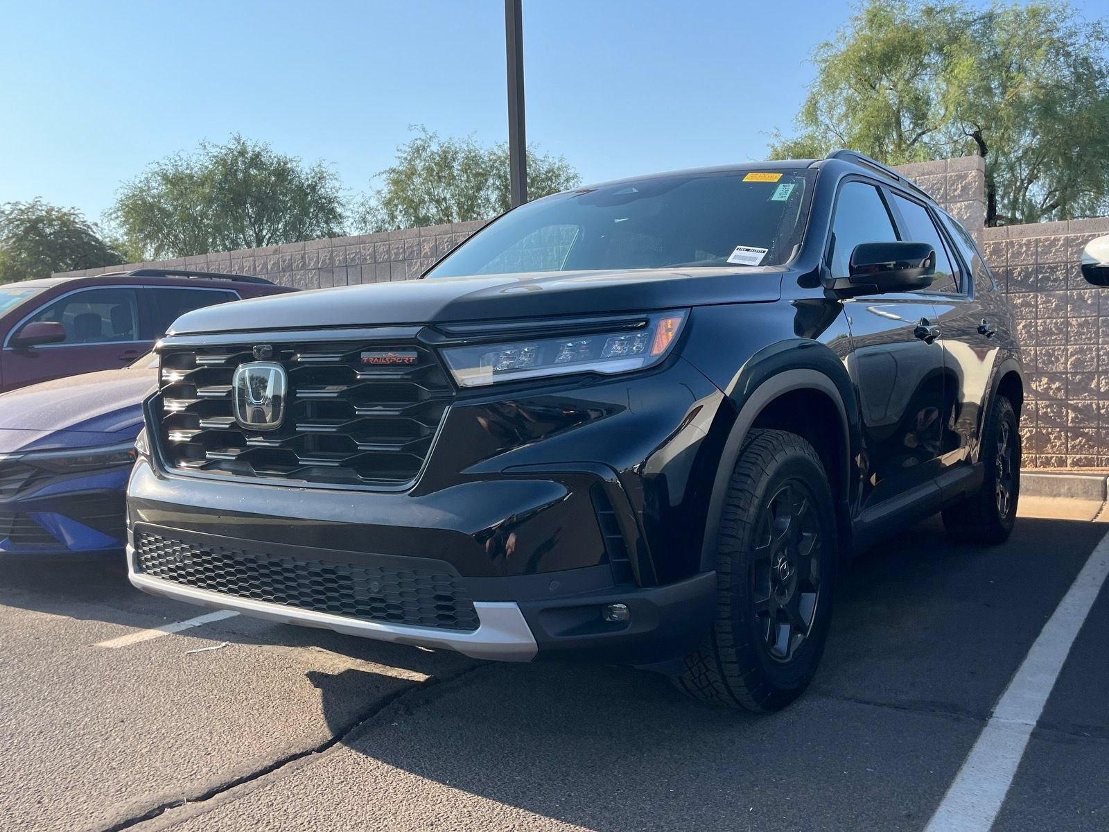 Used 2024 Honda Pilot TrailSport image 2