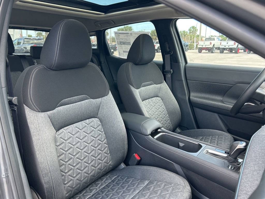 New 2026 Nissan Kicks SV w/ SV Premium Package FWD image 42