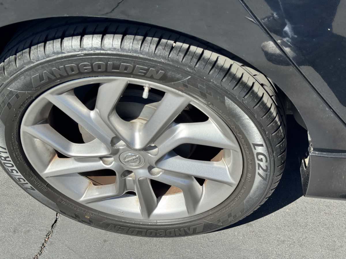 Used 2014 Nissan Sentra SR FWD image 23