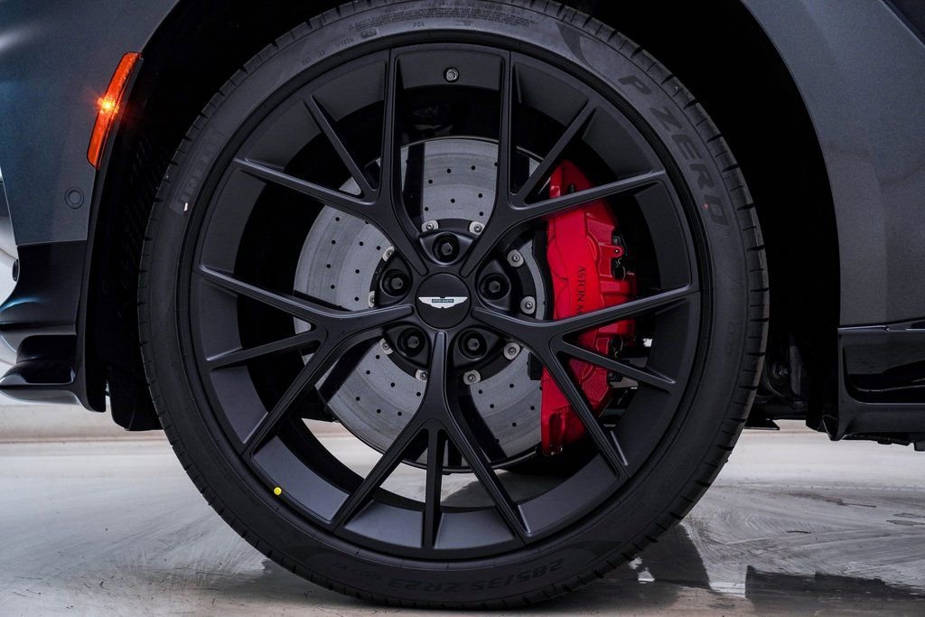 New 2026 Aston Martin DBX 707 image 15