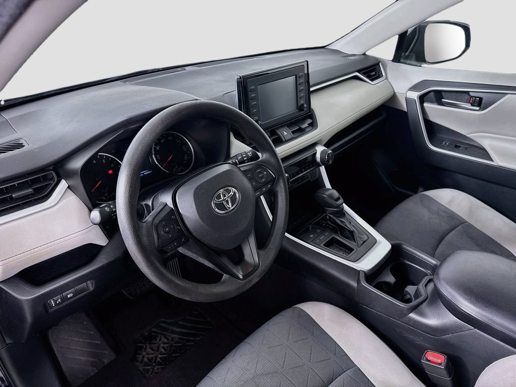 Used 2019 Toyota RAV4 XLE FWD image 9