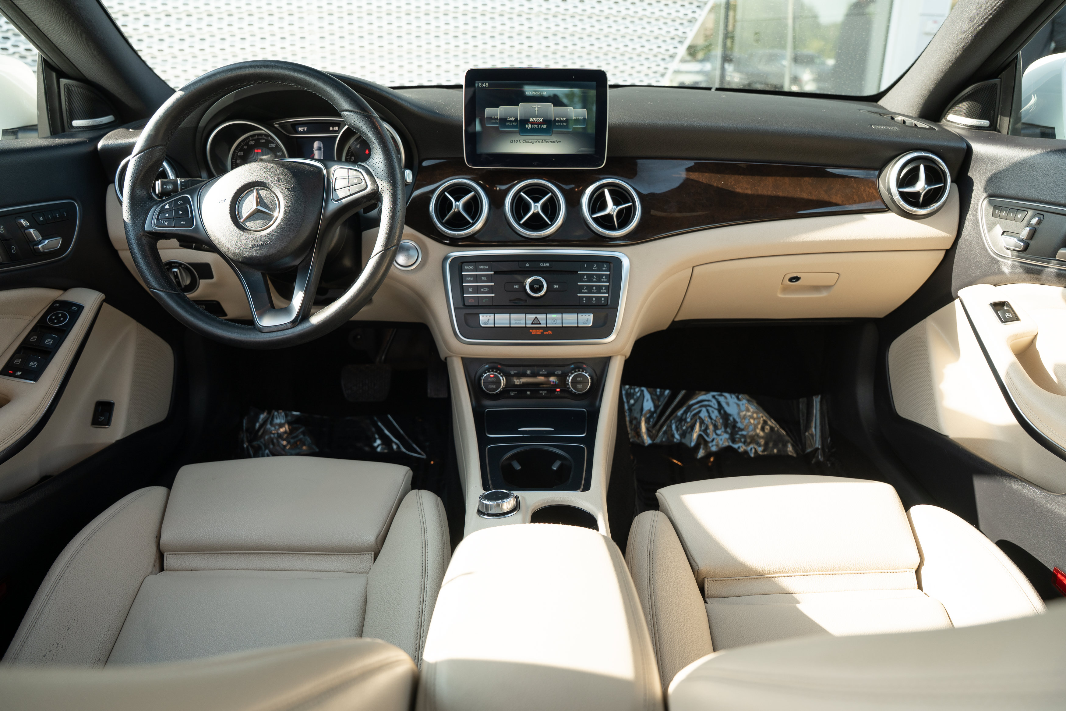 Used 2017 Mercedes-Benz CLA 250 4MATIC image 8