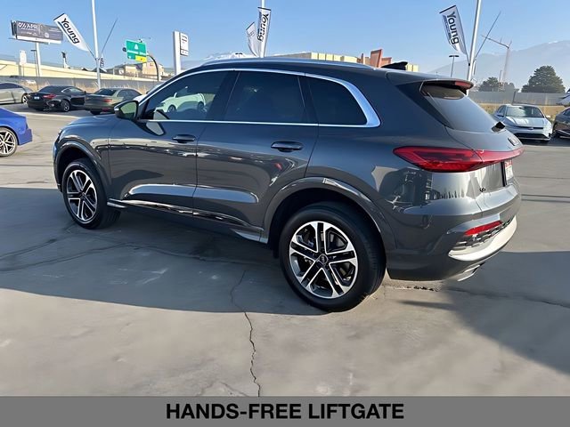 Used 2025 Audi Q5 Premium w/ Convenience Package image 5