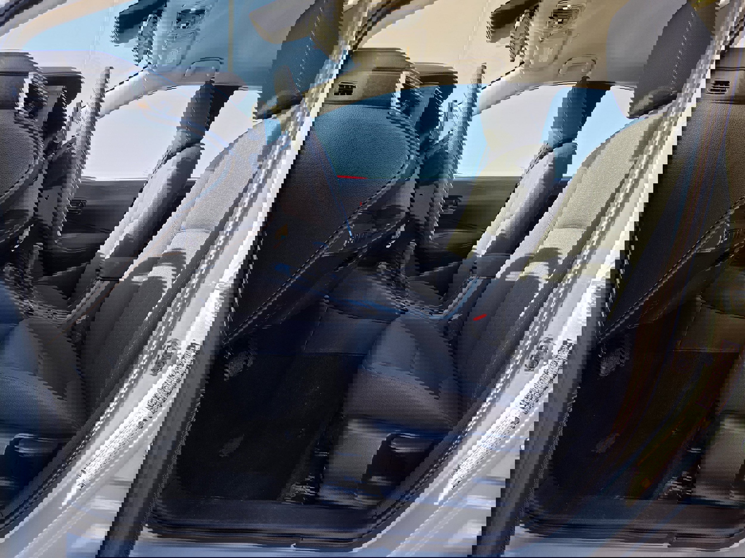 Used 2023 Toyota Corolla LE image 12