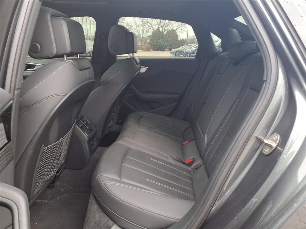 Used 2020 Audi A4 2.0T Premium w/ Convenience Package image 18