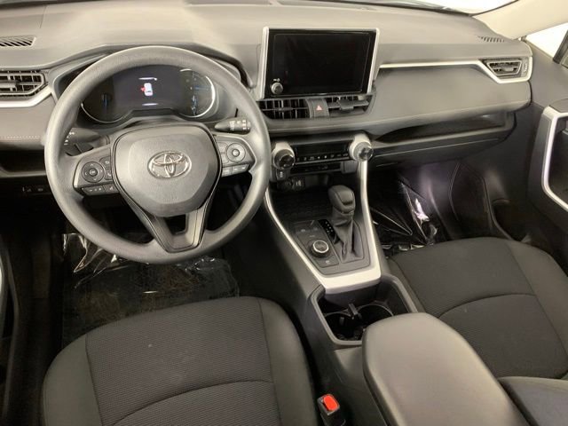 Used 2025 Toyota RAV4 LE AWD/4WD image 22