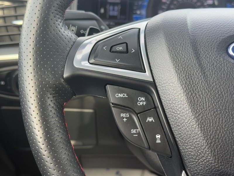 Certified 2024 Ford Edge ST w/ Equipment Group 401A image 19