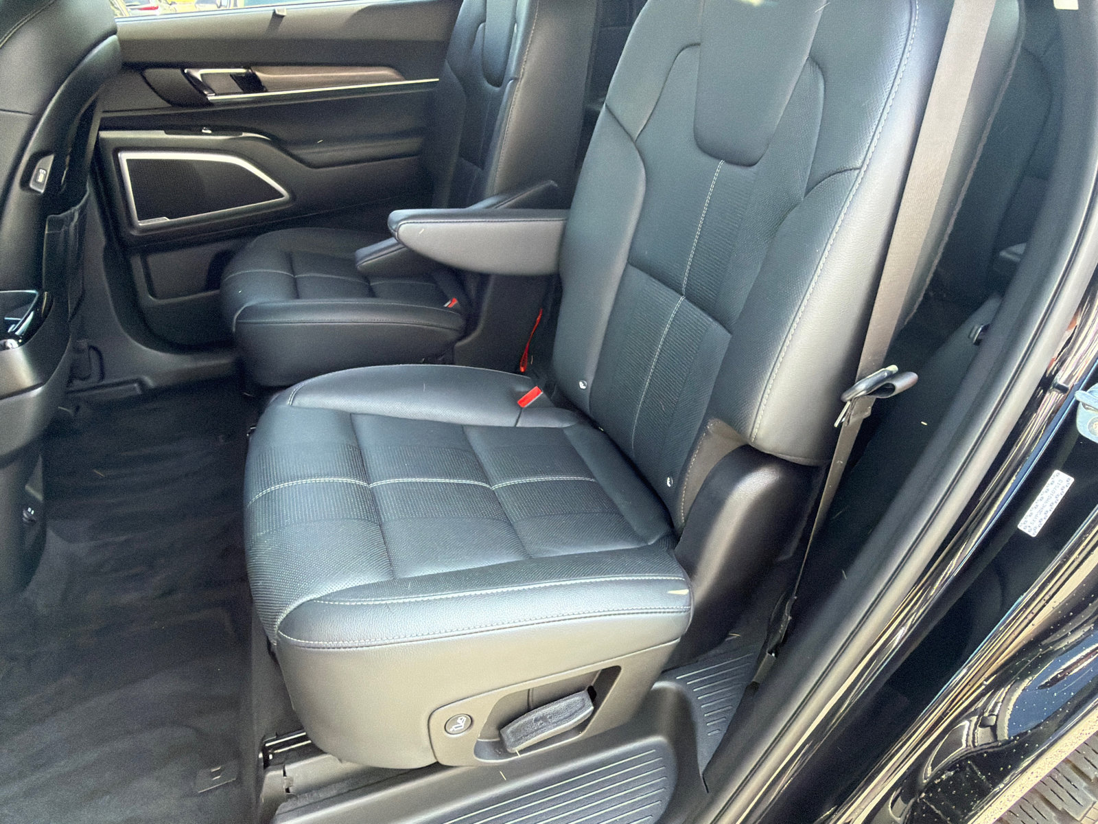 Used 2021 Kia Telluride EX w/ EX Premium Package AWD/4WD image 21