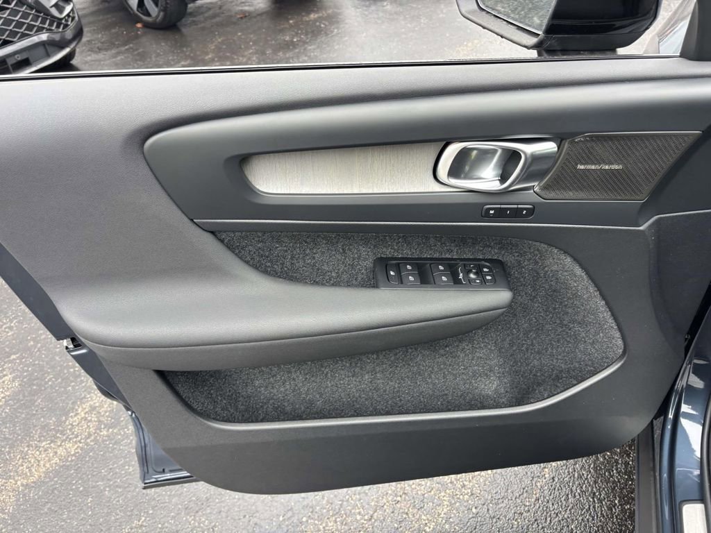 New 2026 Volvo XC40 B5 Plus w/ Protection Package Premier image 11