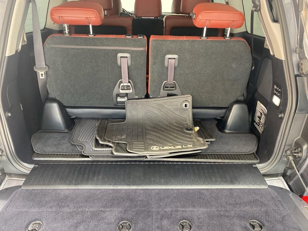 Used 2018 Lexus LX 570 4WD w/ Luxury Package image 29