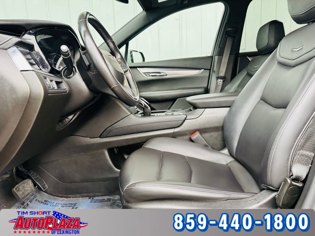 Used 2023 Cadillac XT6 Luxury image 15