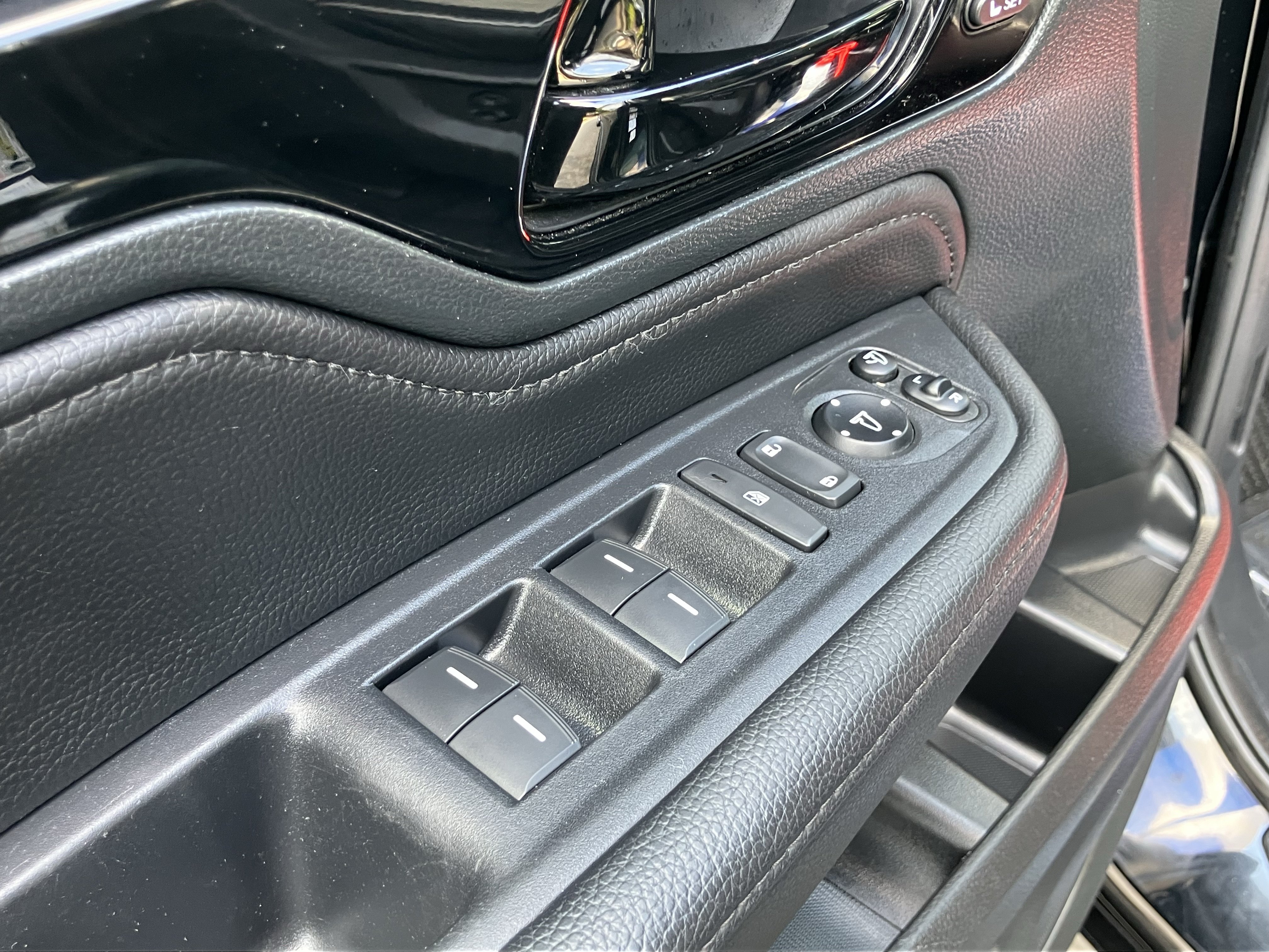 Used 2023 Honda Odyssey Elite image 14