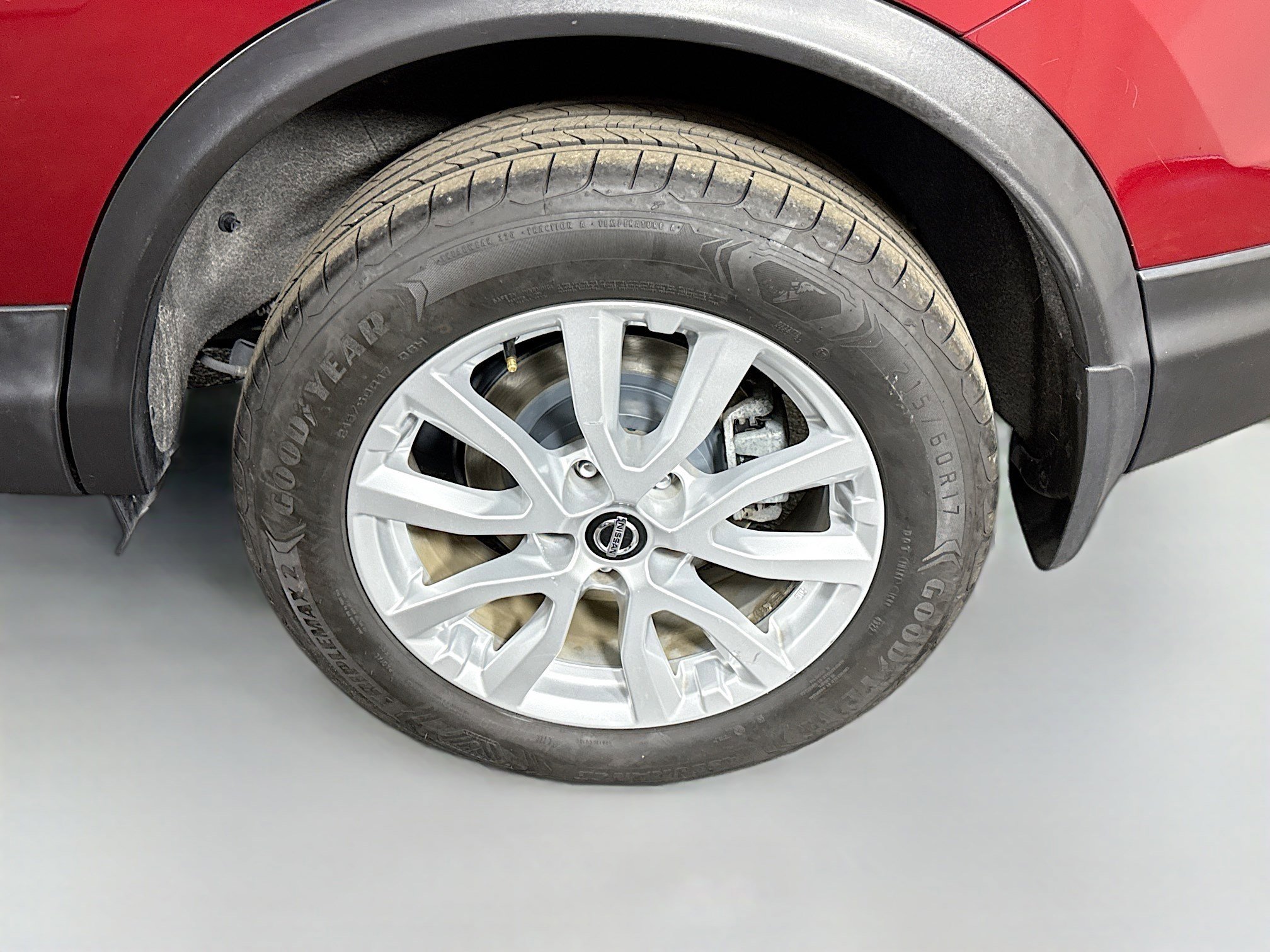 Used 2021 Nissan Rogue Sport S image 36