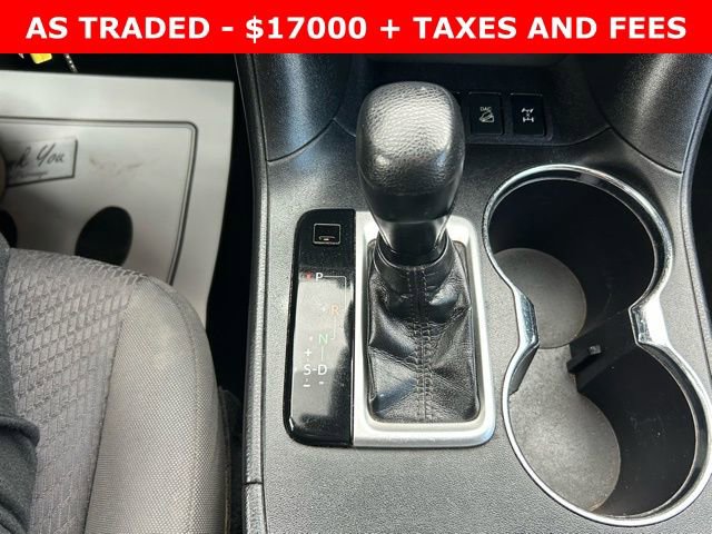 Used 2017 Toyota Highlander LE image 25