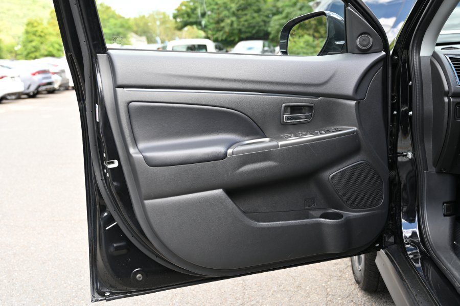 Used 2026 Mitsubishi Outlander Sport SE AWD/4WD image 18