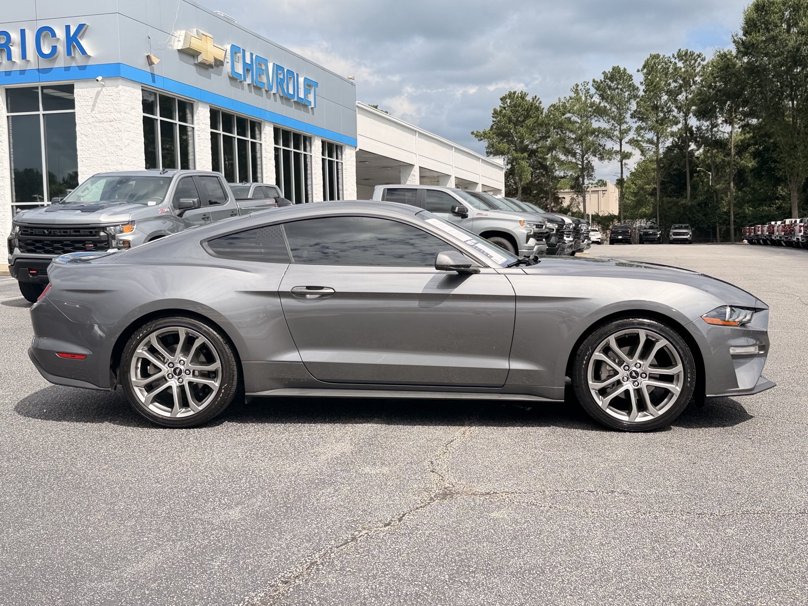 Used 2021 Ford Mustang Premium w/ Equipment Group 201A RWD image 13