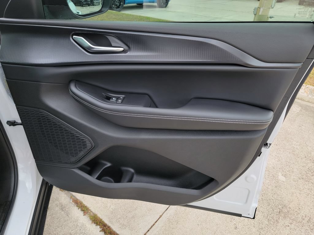 New 2026 Jeep Grand Cherokee Laredo X AWD/4WD image 11