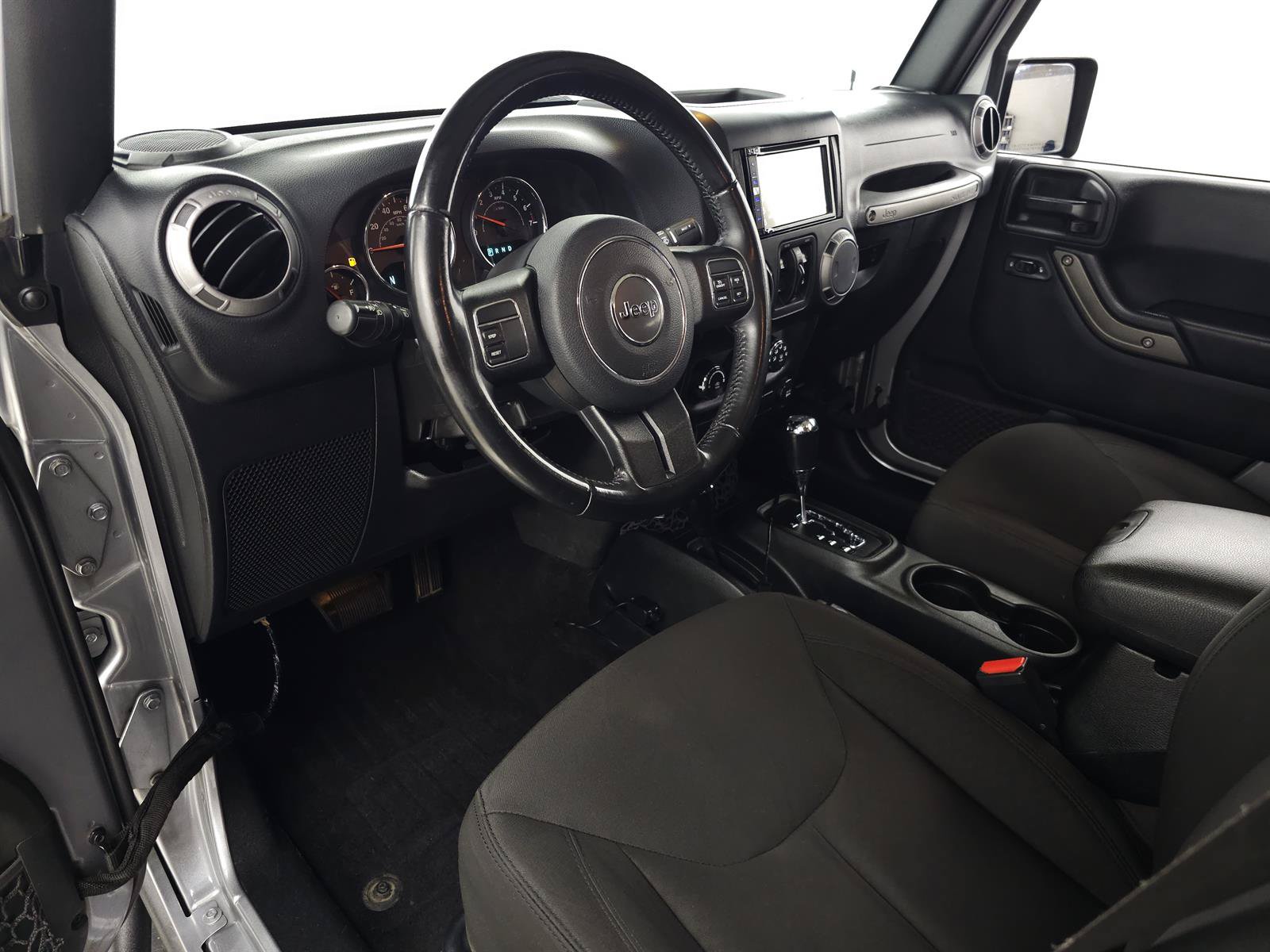 Used 2017 Jeep Wrangler Unlimited Sport w/ Quick Order Package 24S AWD/4WD image 13