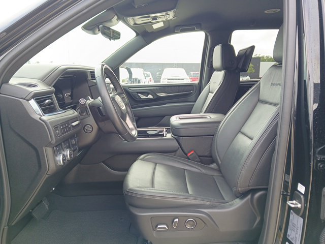 Certified 2024 GMC Yukon Denali w/ Advanced Technology Package AWD/4WD image 15