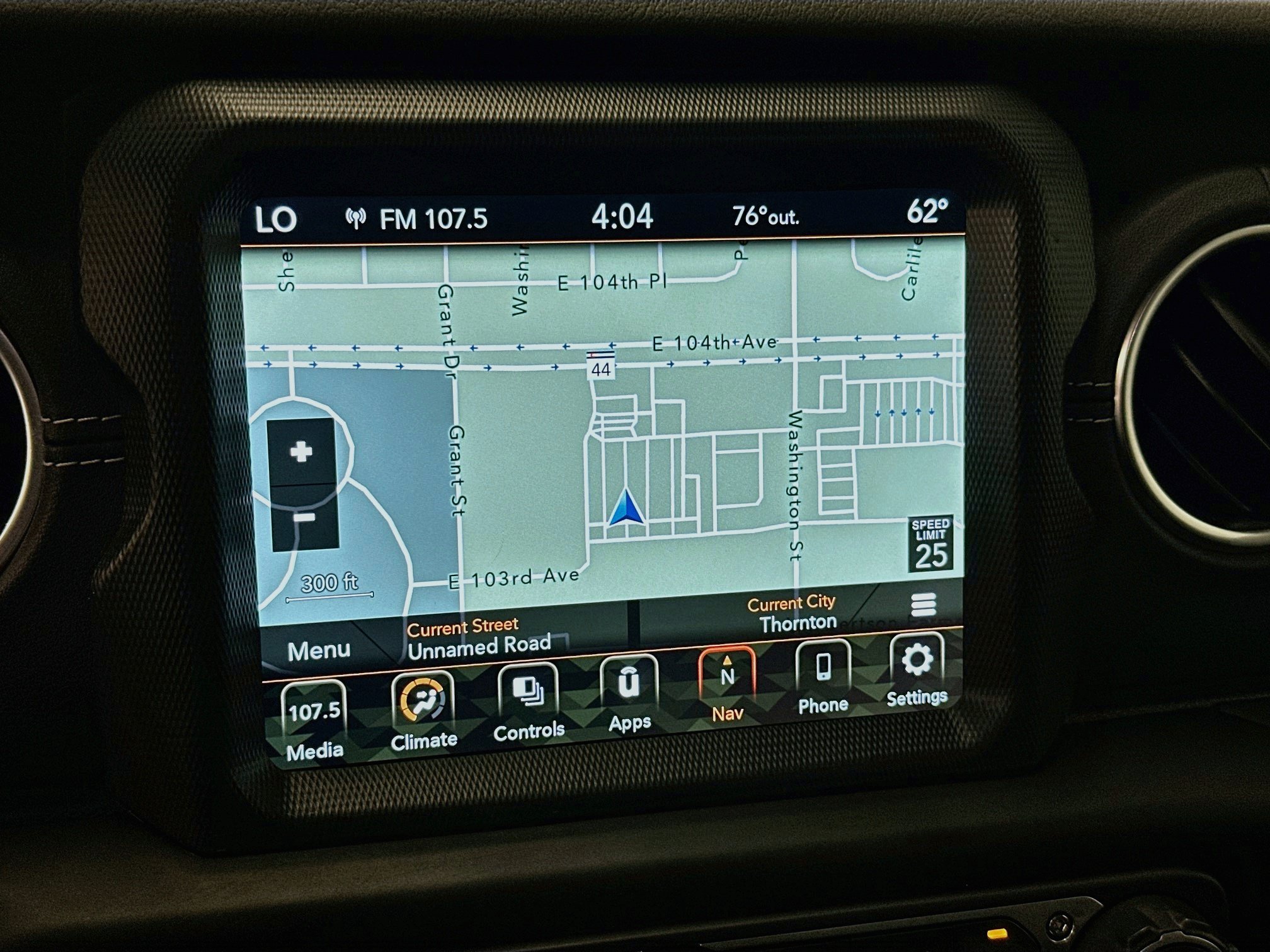 Used 2022 Jeep Wrangler Unlimited Sahara AWD/4WD image 22