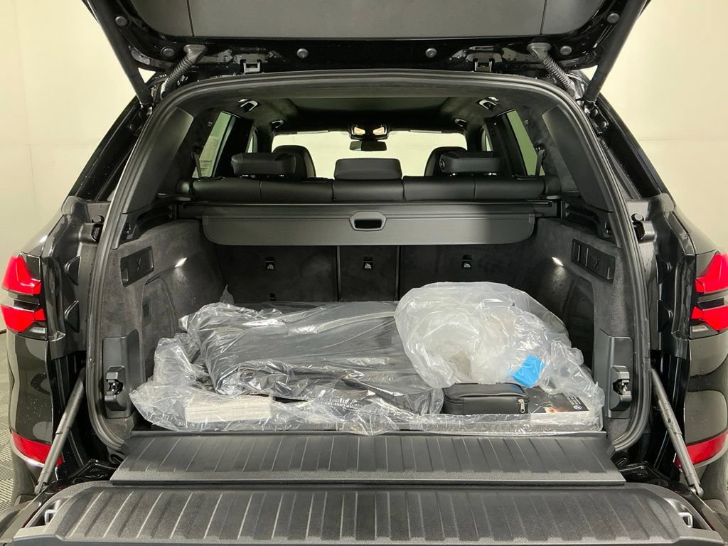 New 2026 BMW X5 xDrive40i w/ M Sport Package AWD/4WD image 29