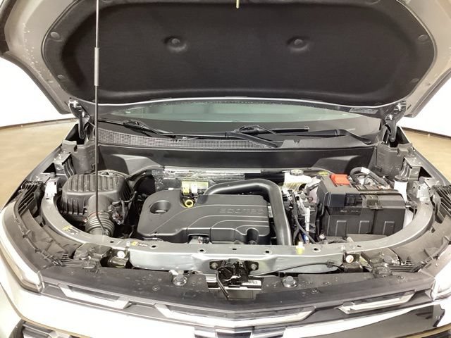 Used 2026 Chevrolet Equinox LT AWD/4WD image 25