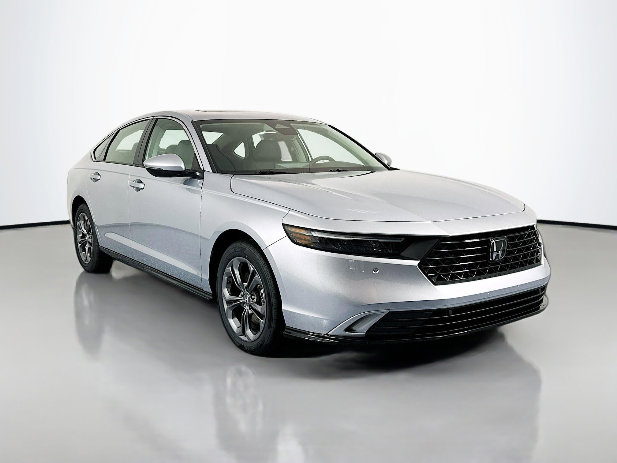 New 2025 Honda Accord EX-L image 3
