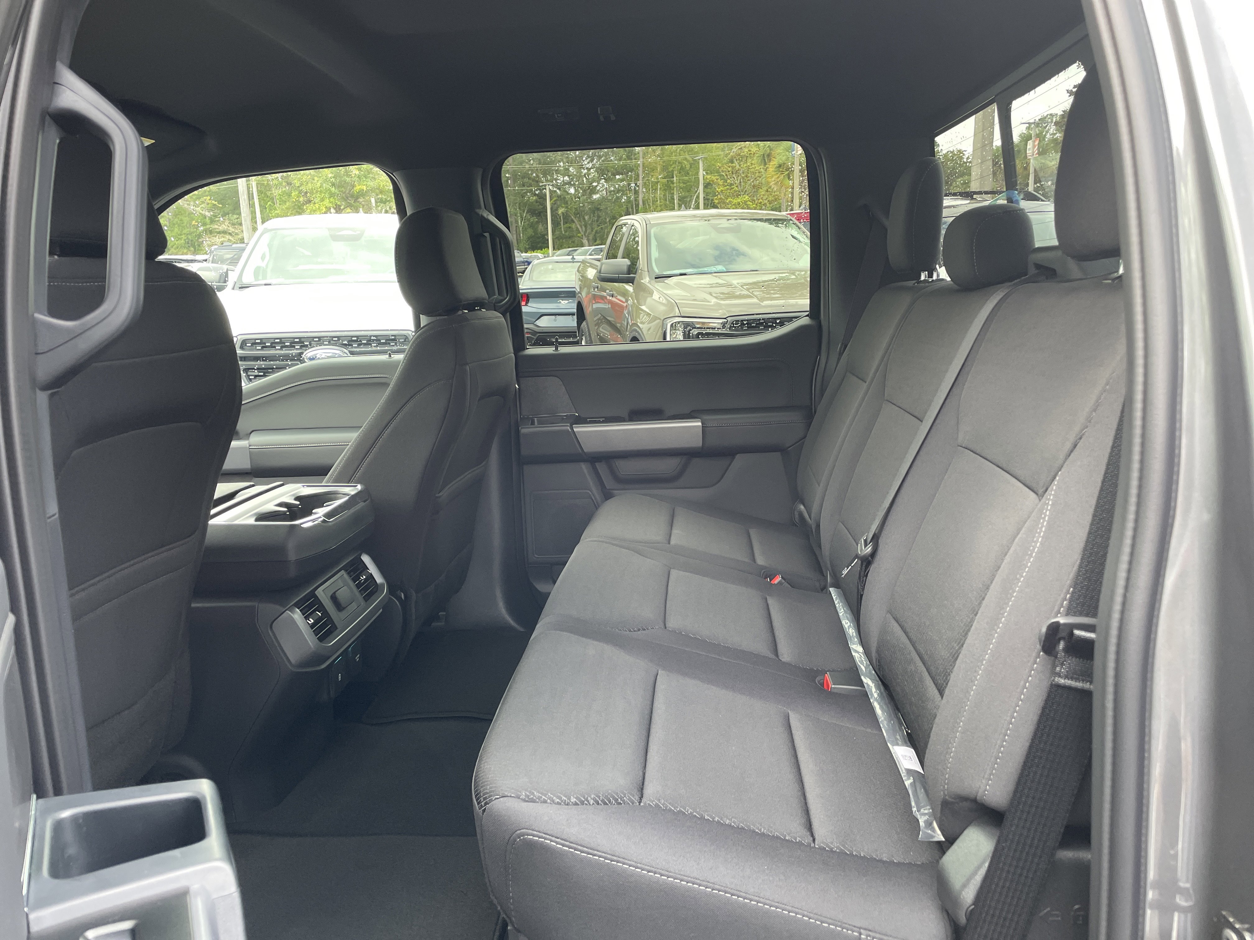 New 2025 Ford F150 XLT w/ Equipment Group 302A MID image 38