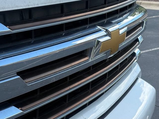 Used 2023 Chevrolet Silverado 2500 High Country w/ Z71 Off-Road Package AWD/4WD image 14