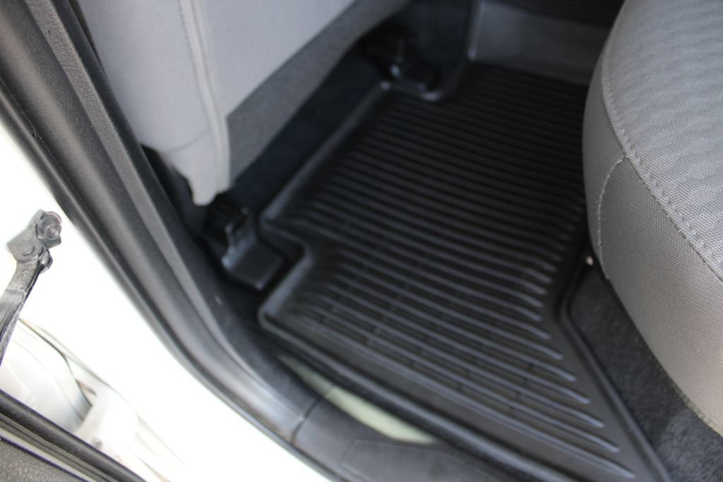 Used 2020 Toyota Tacoma SR AWD/4WD image 49