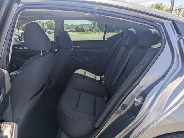 Used 2019 Nissan Altima 2.5 SV image 12