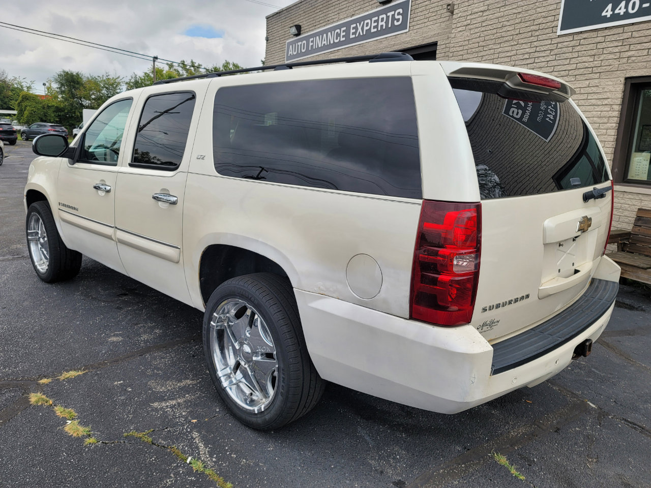 Used 2008 Chevrolet Suburban LTZ w/ LTZ Preferred Equipment Group image 6