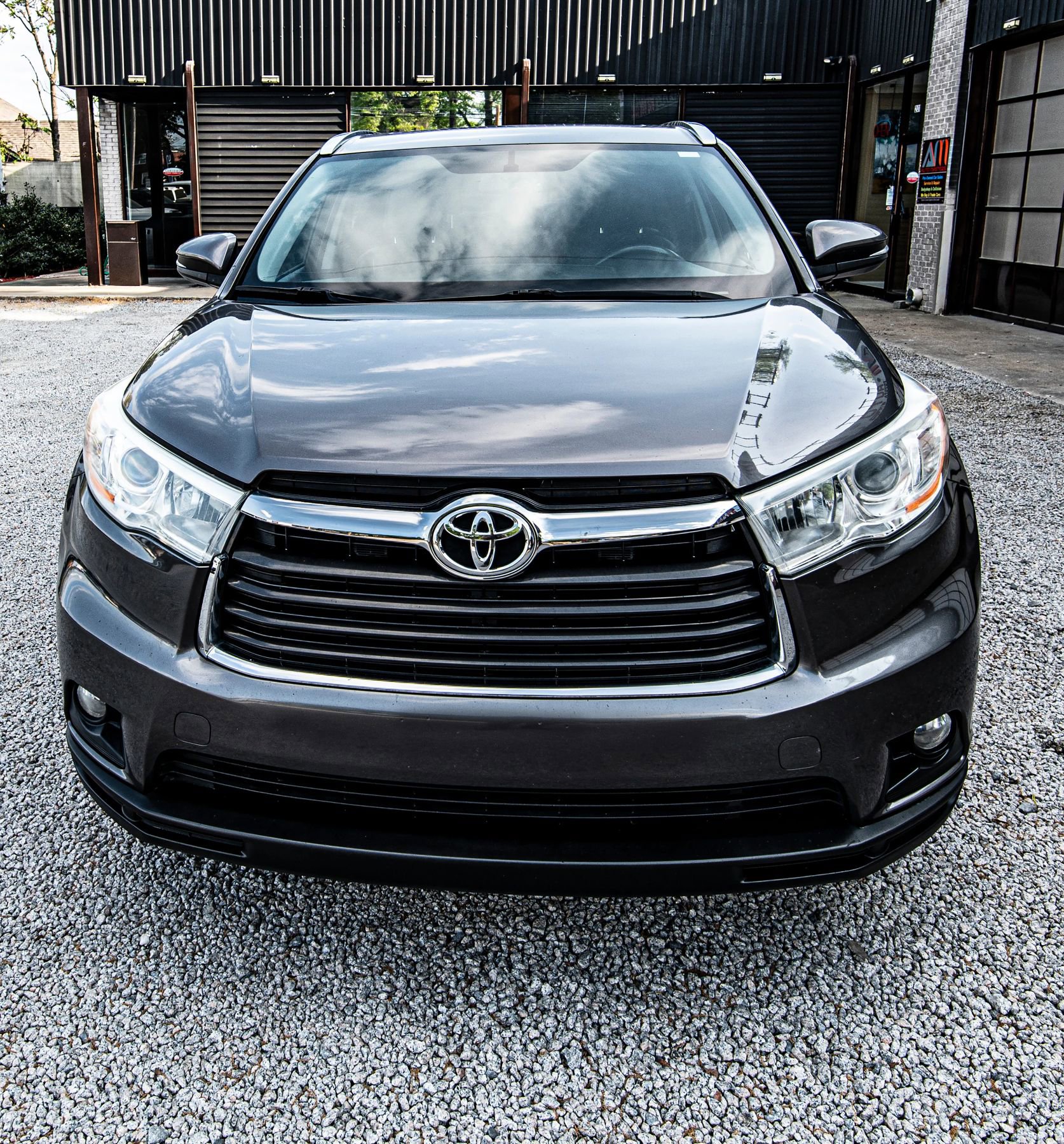 Used 2014 Toyota Highlander XLE image 25