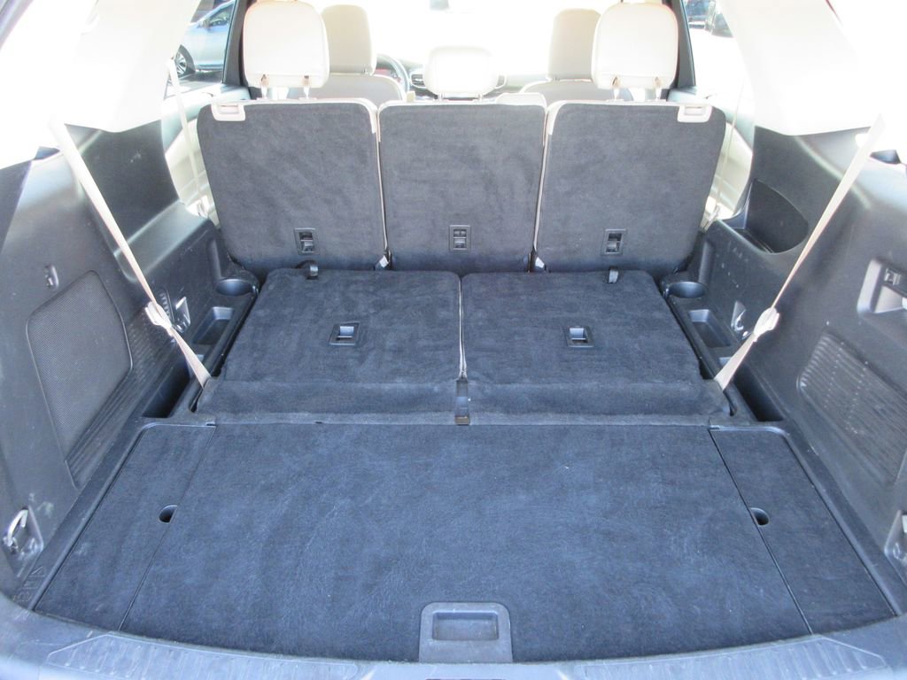 Used 2023 Ford Explorer Limited AWD/4WD image 13