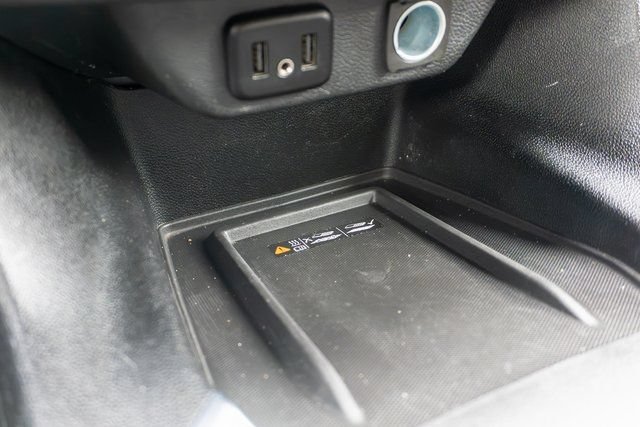 Used 2023 Chevrolet Traverse LT FWD image 29