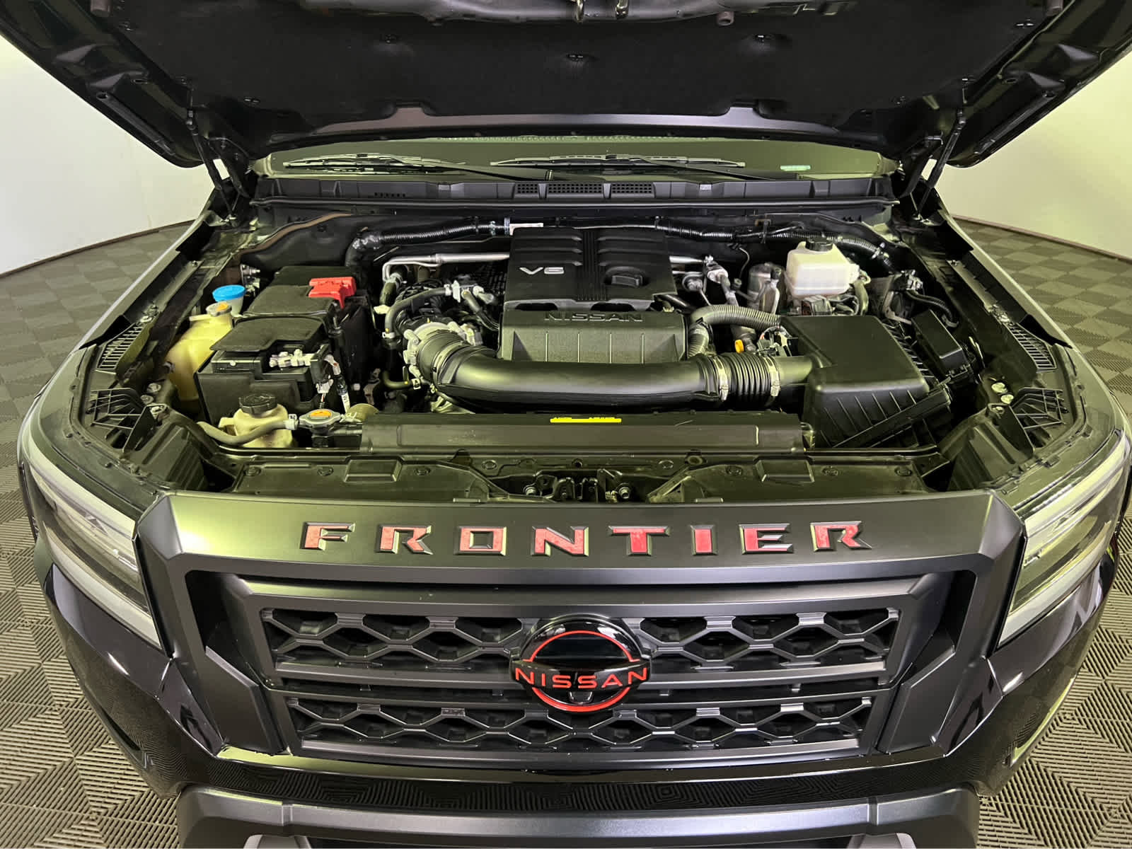 Certified 2023 Nissan Frontier PRO-4X w/ Pro Convenience Package AWD/4WD image 30