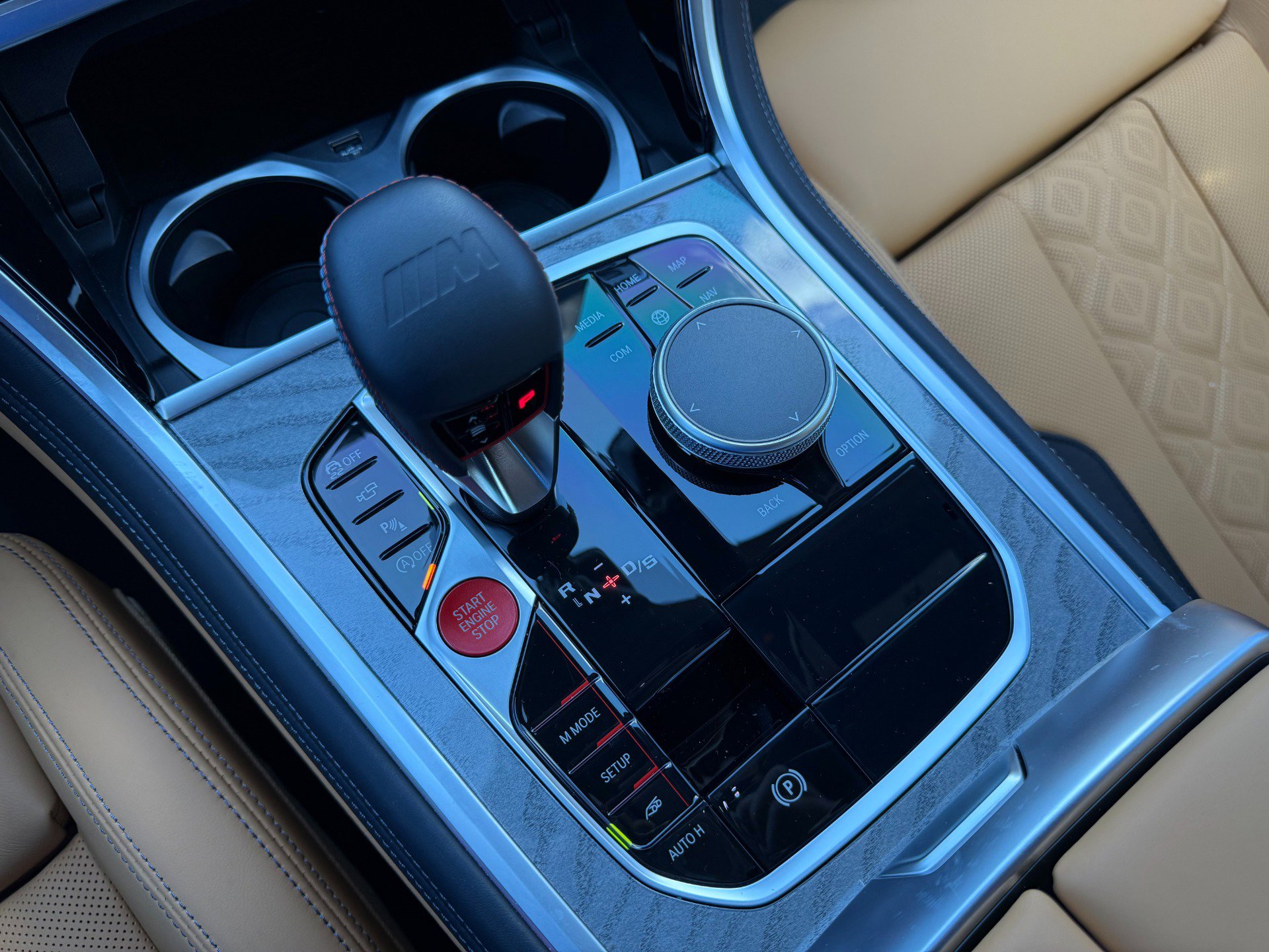 Used 2025 BMW M8 Competition image 38