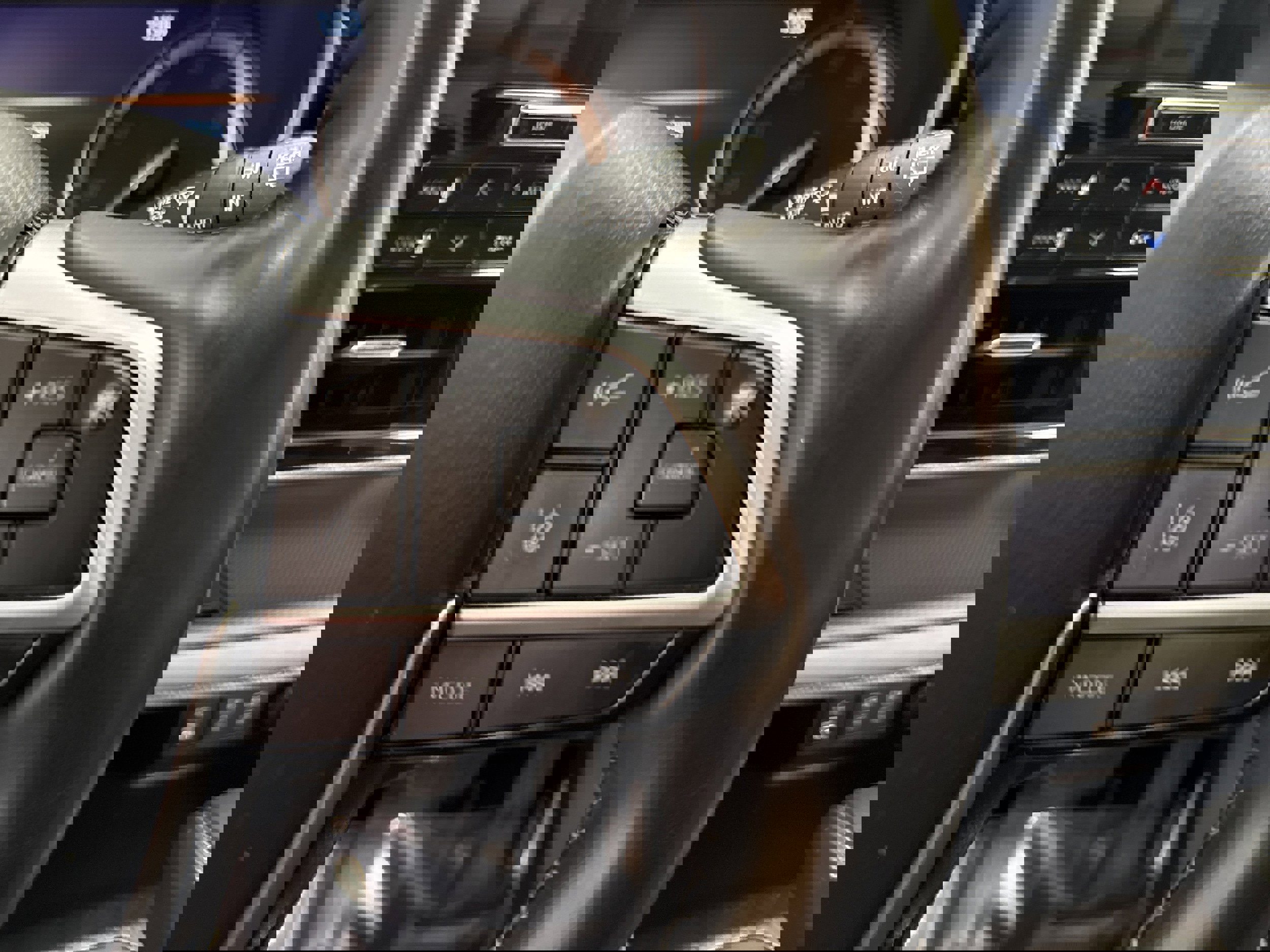 Used 2022 Toyota Highlander Platinum image 34