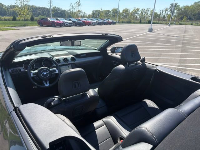 Used 2018 Ford Mustang Premium RWD image 15